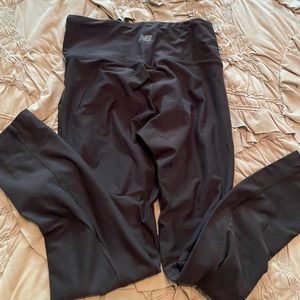 Xs new balance 3/4 length yoga pants